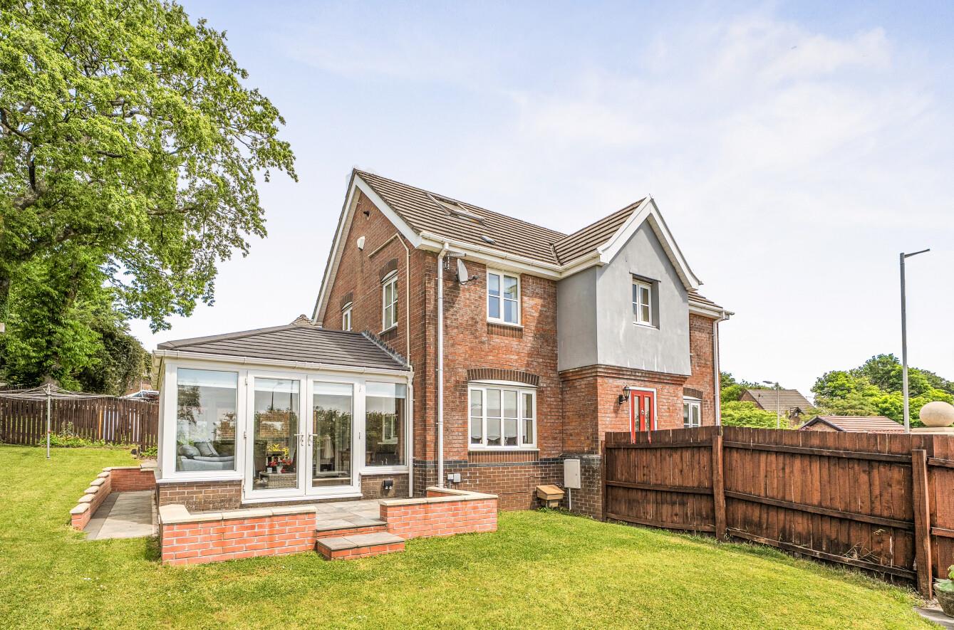 Ffordd Taliesin, Killay, Swansea, SA2 7DF